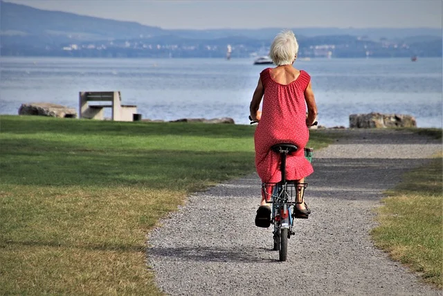 elder woman cycle